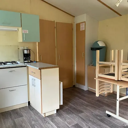 캠프장 Calme Proche De La